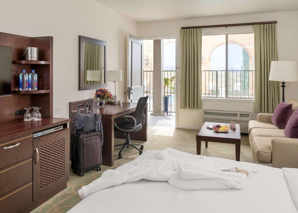 Doubletree By Hilton Campbell - Pruneyard Plaza Екстер'єр фото