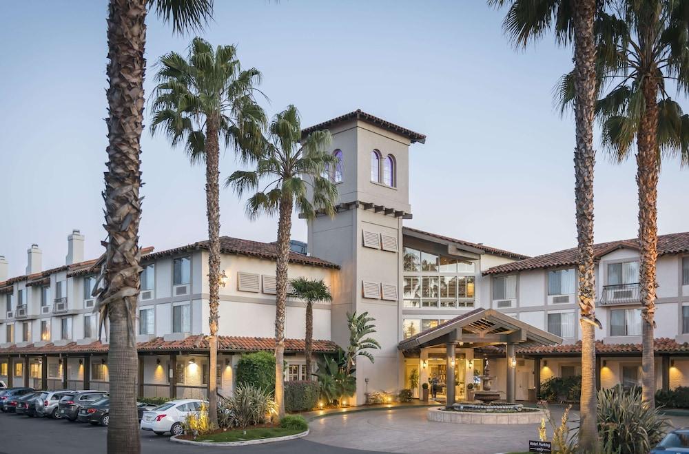 Doubletree By Hilton Campbell - Pruneyard Plaza Екстер'єр фото