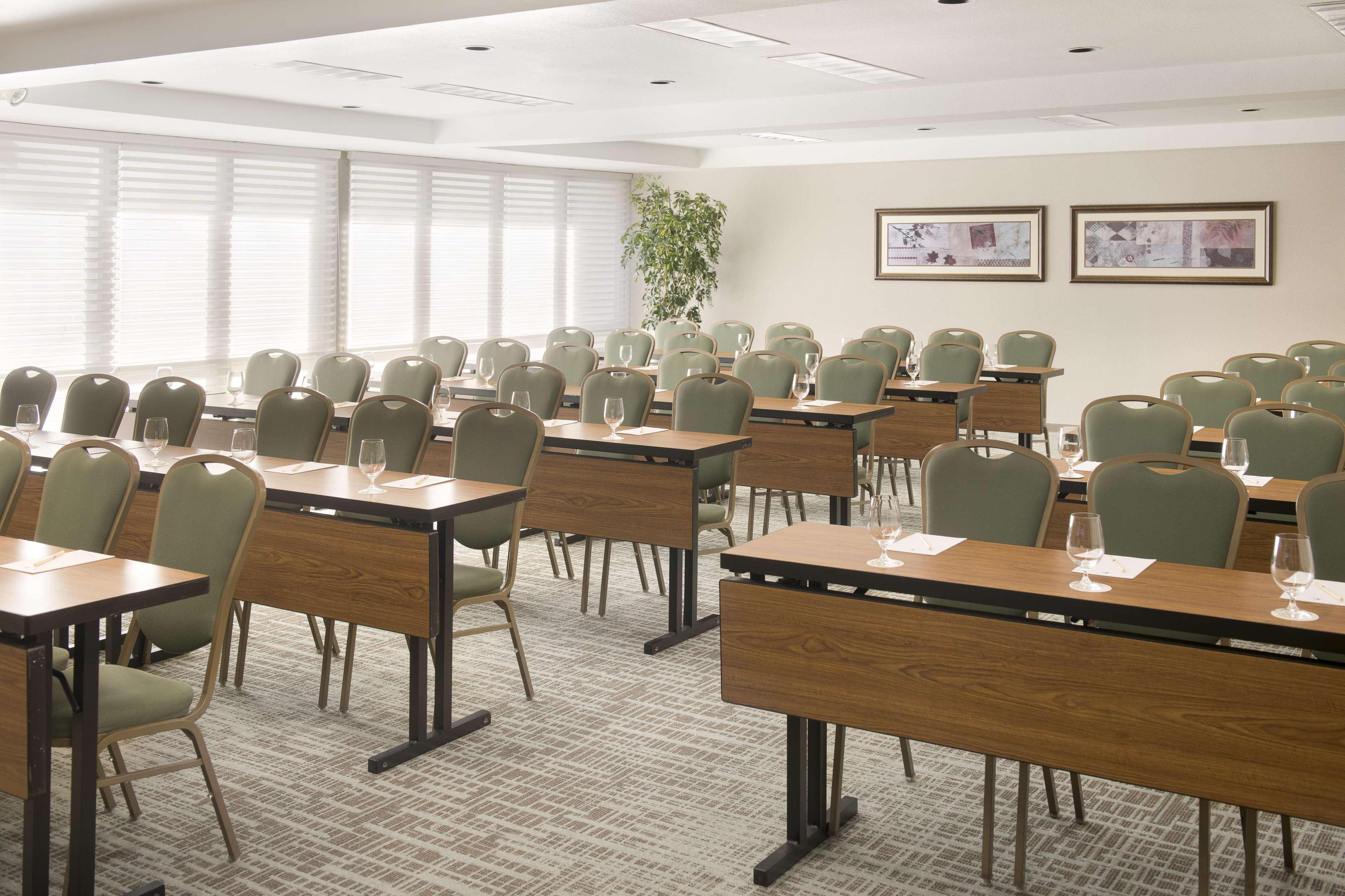 Doubletree By Hilton Campbell - Pruneyard Plaza Екстер'єр фото