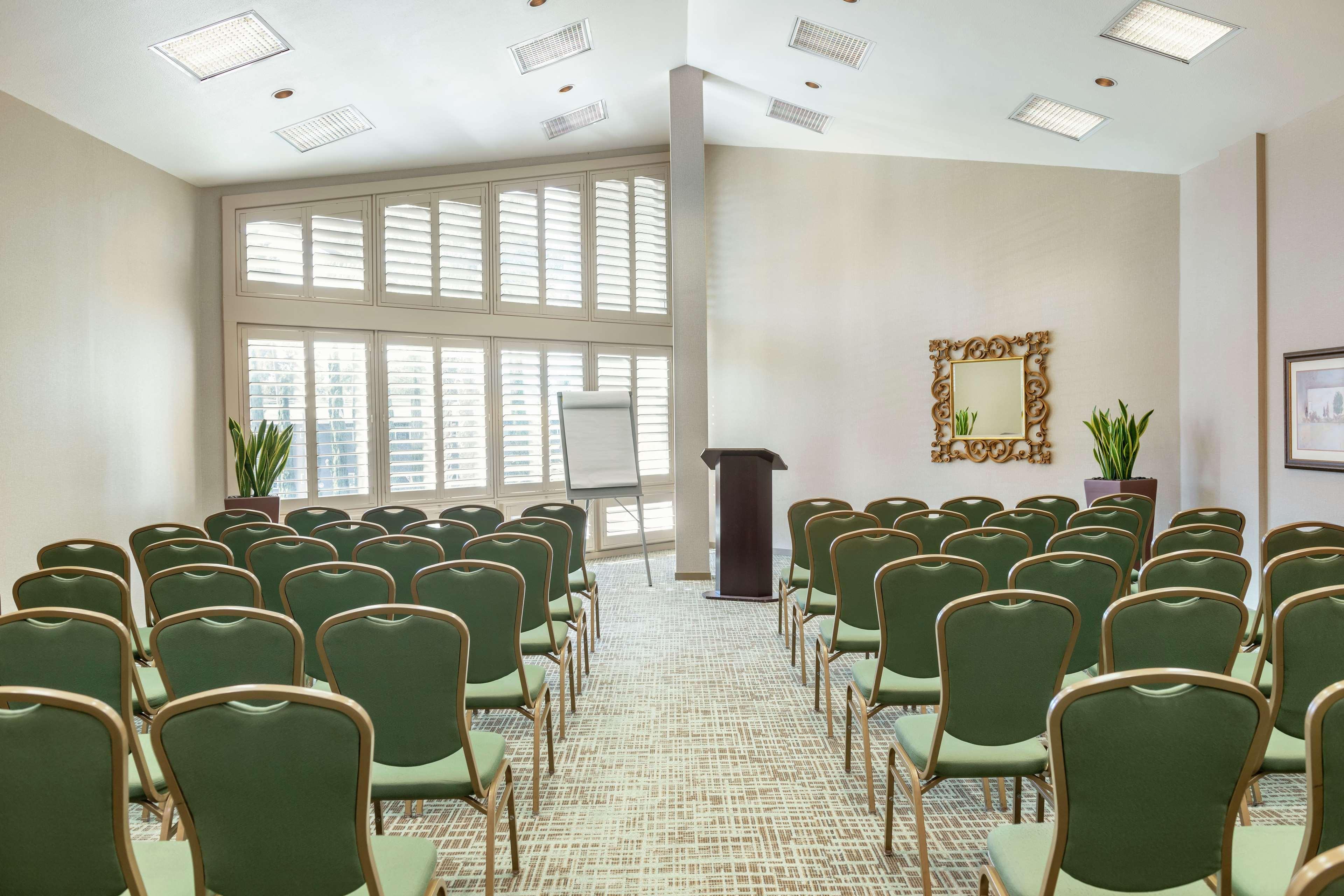 Doubletree By Hilton Campbell - Pruneyard Plaza Екстер'єр фото