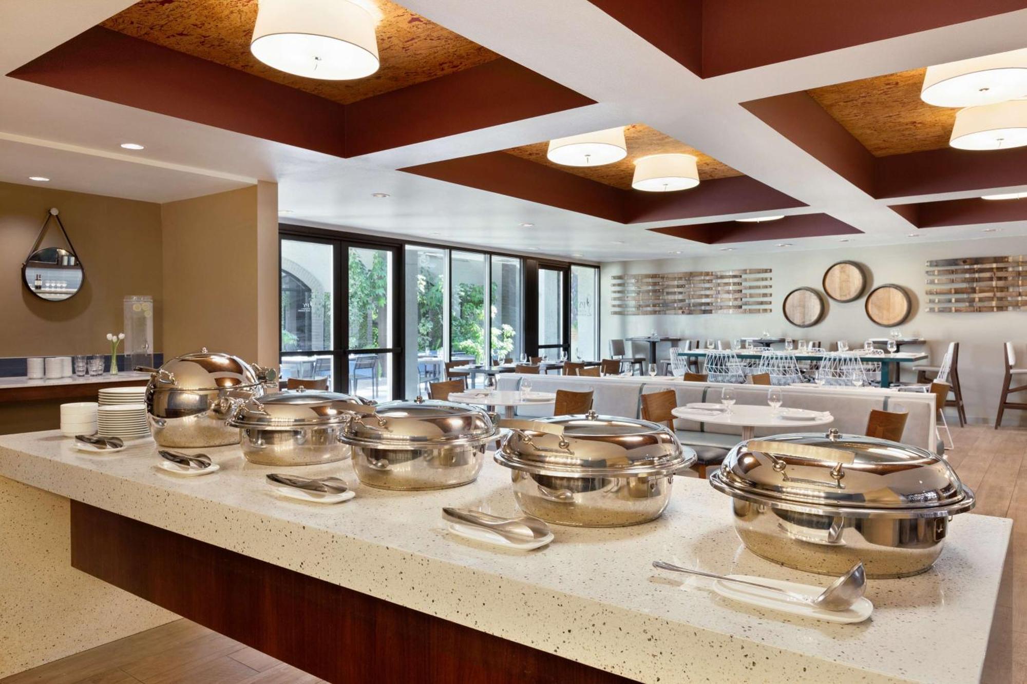 Doubletree By Hilton Campbell - Pruneyard Plaza Екстер'єр фото
